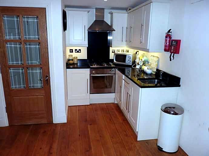 97A Osborne Avenue, photo 2